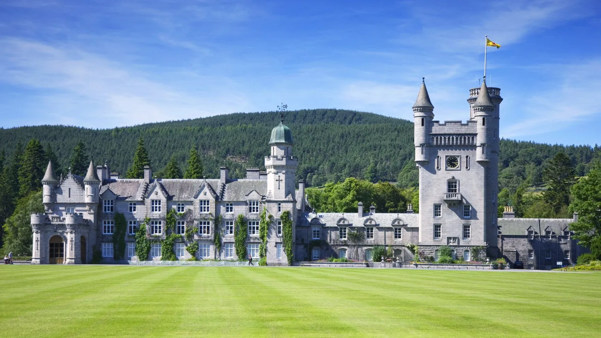 balmoral castle aberdeenshire scotland