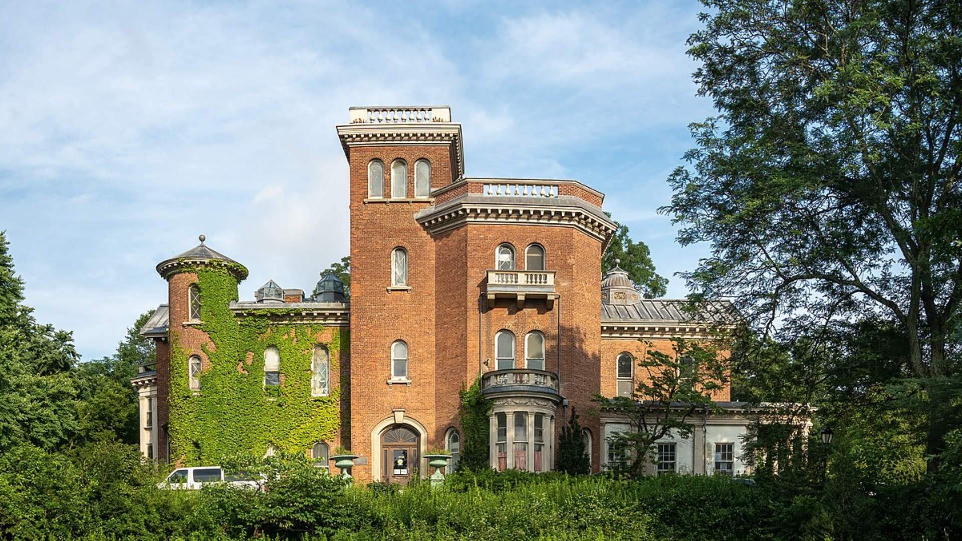 litchfield villa brooklyn new york