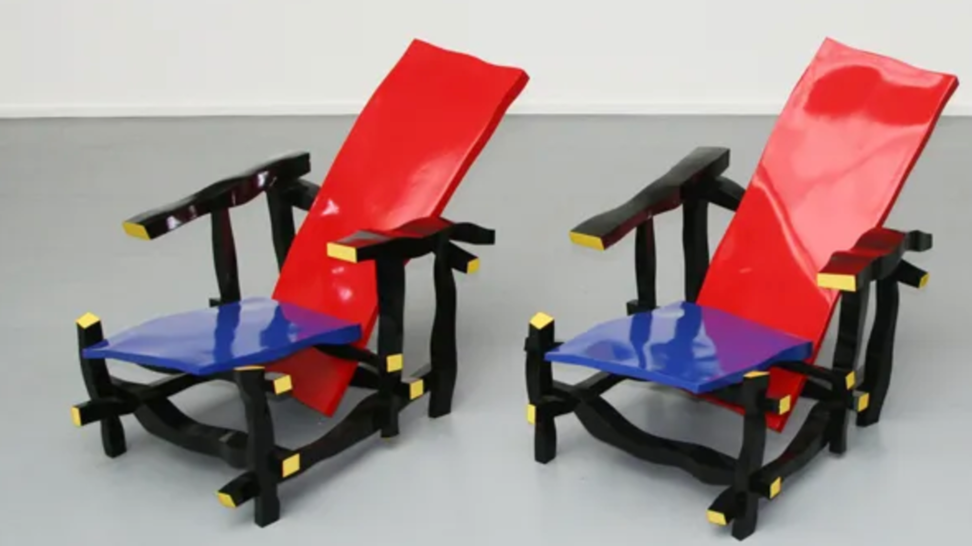 red blue chair by gerrit rietveld